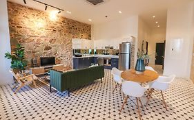Modernos apartamentos en Casa Lefevre by Domus